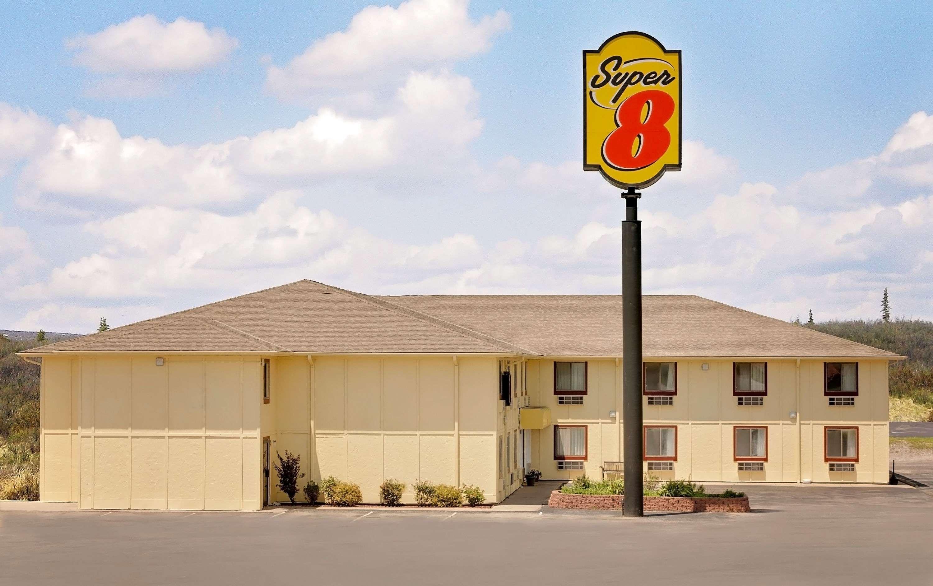 Super 8 By Wyndham Rock Port Mo Hotel Buitenkant foto